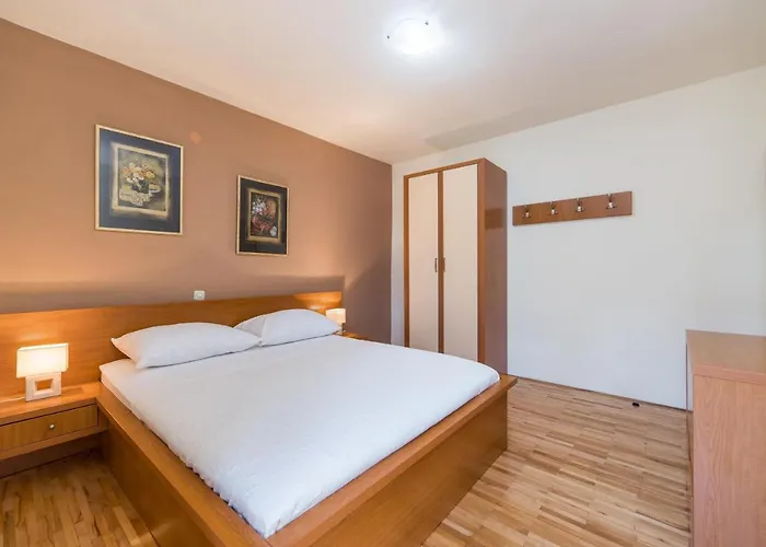 Apartment Alen Makarska